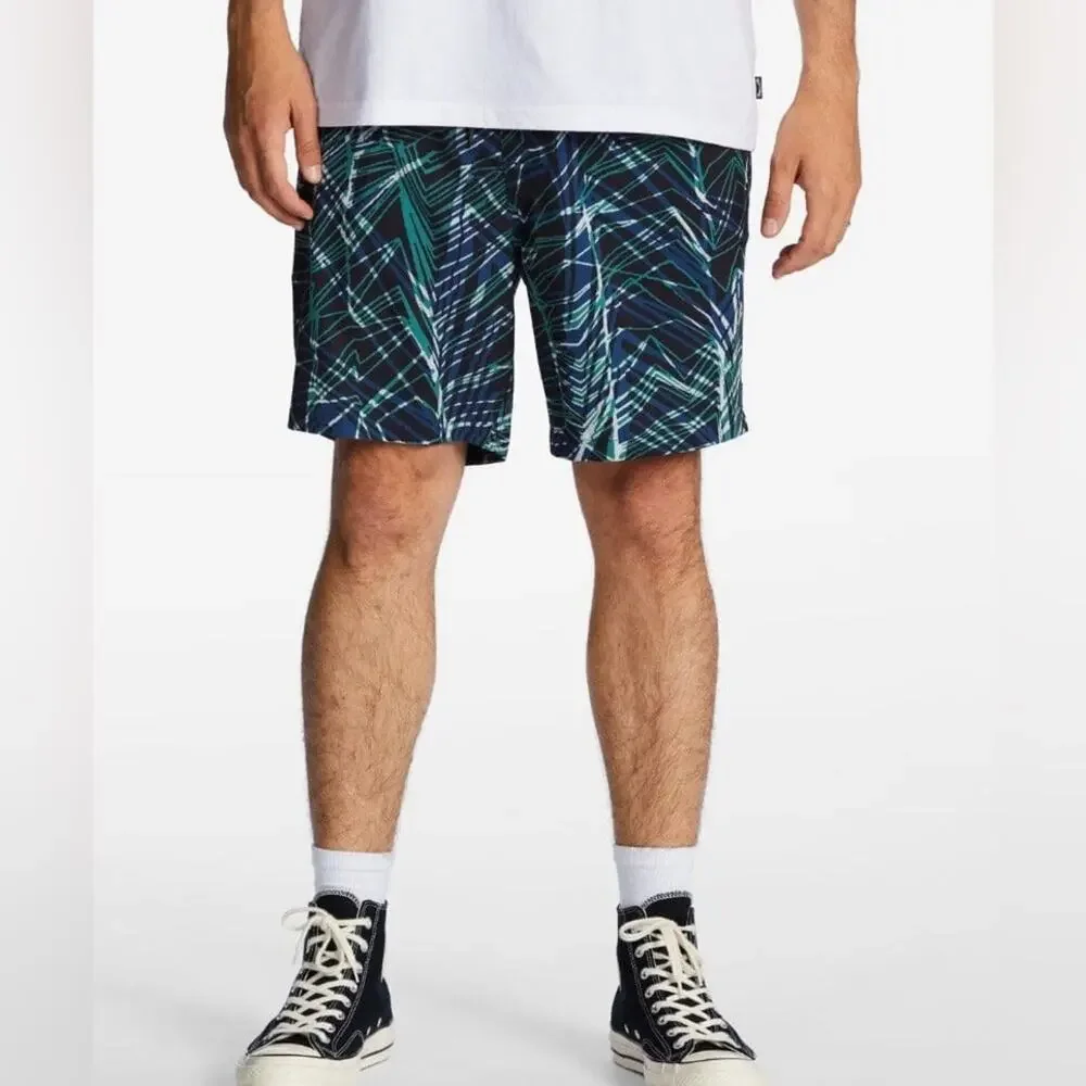 NEW Billabong Surftrek Elastic Waist Hybrid Shorts Swim Trunks,Casual Stretch M